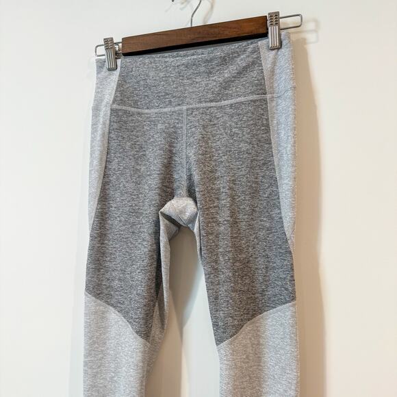 OUTDOOR VOICES Warmup Legging Gray Colorblock Sz S 7/8 Length - Picture 3 of 5